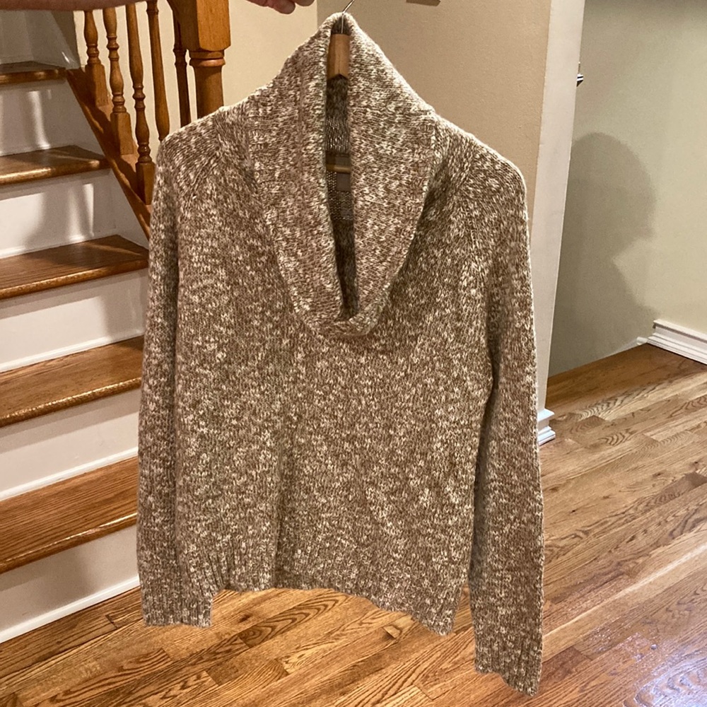 Banana Republic Woman’s  tan and white sweater with cowl neck